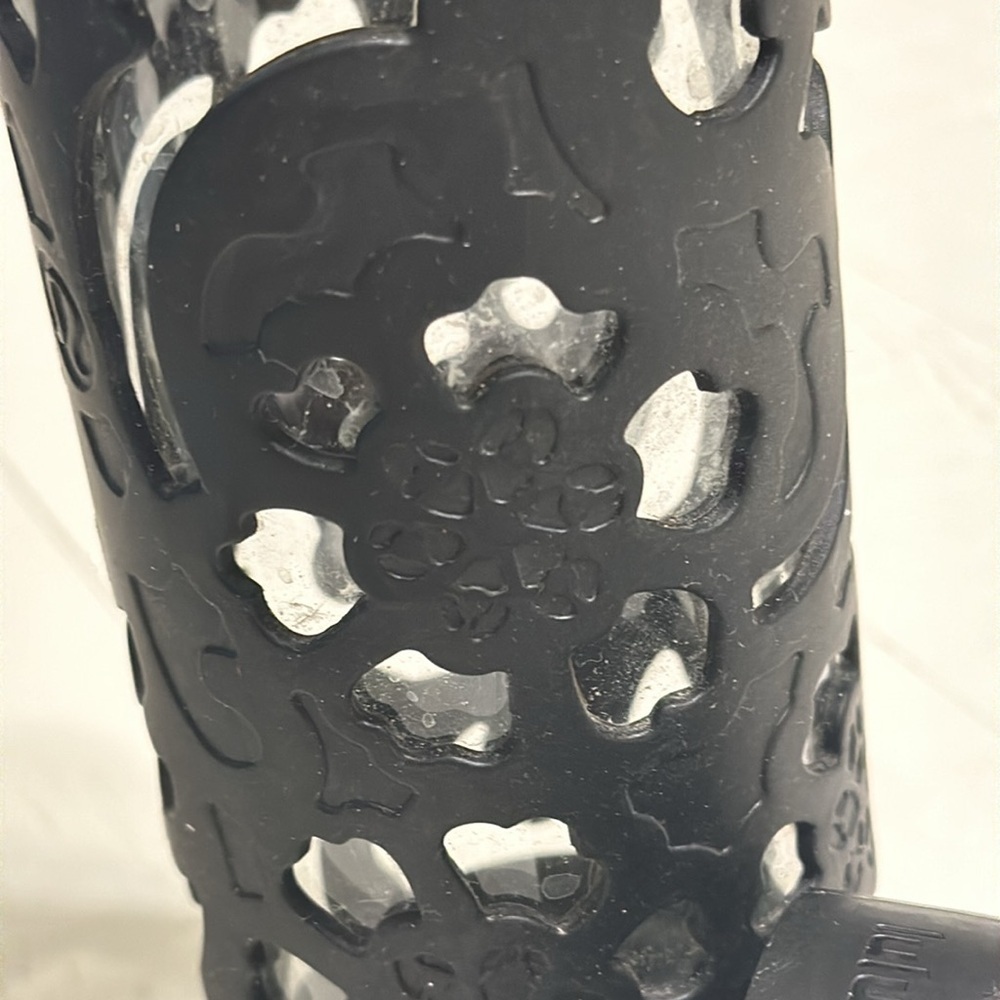 Lululemon black daisy water bottle Y2K 2012 Lululemon Pure Balance Water Bottle - Picture 5 of 9